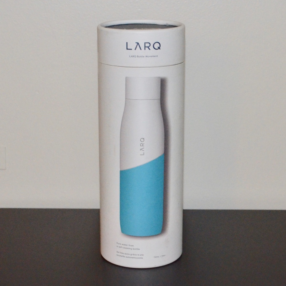 LARQ BLUE WHITE SELF CLEANING REUSABLE WATER BOTTLE $79USD